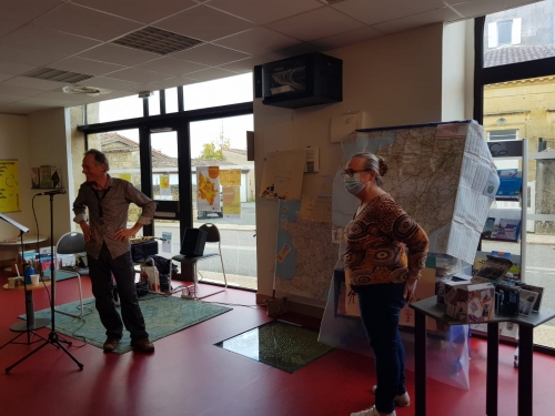 J 55 Concert à la bibliothèque à 16h30.